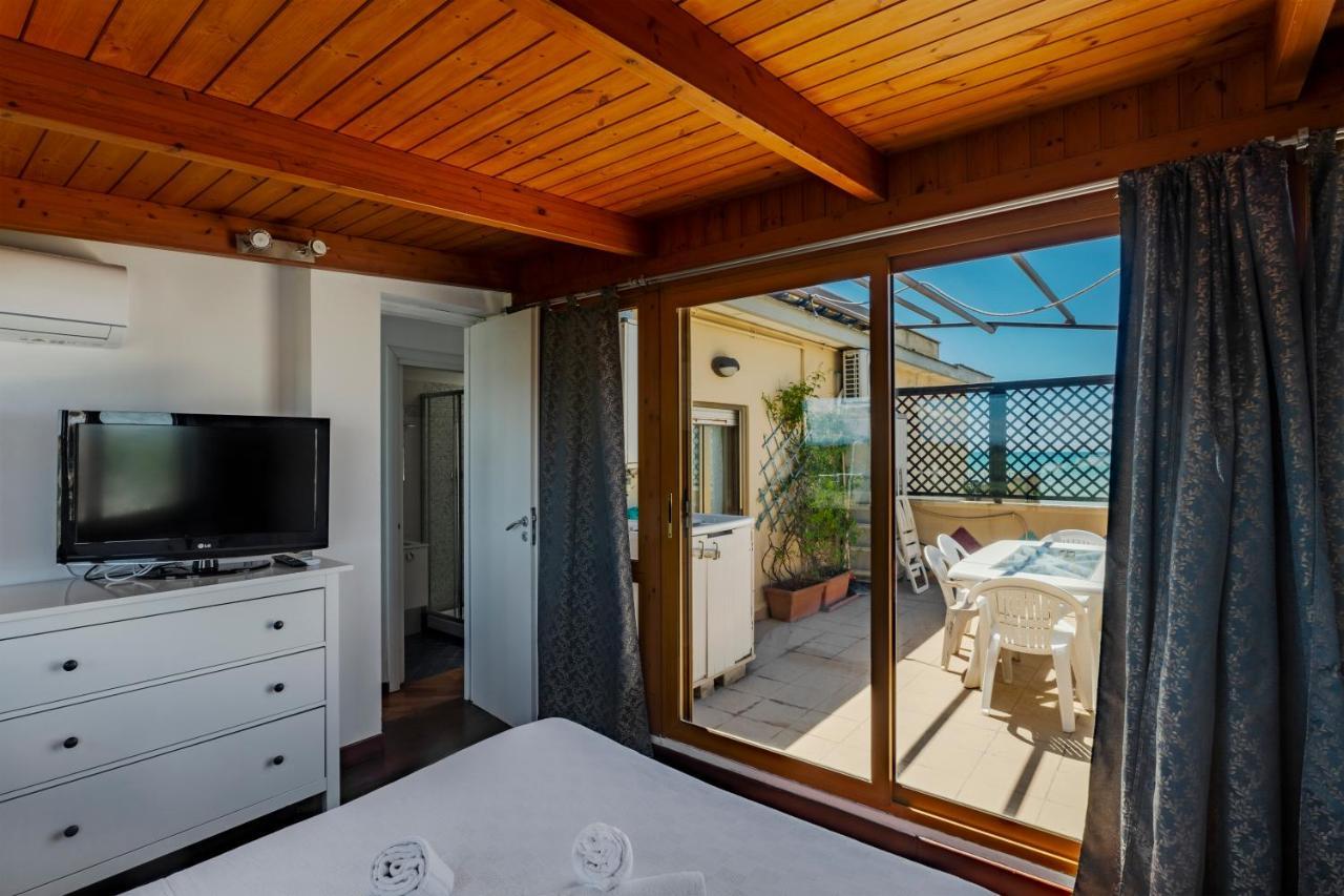 Appartamento Polo Natatorio Lido di Ostia Ngoại thất bức ảnh